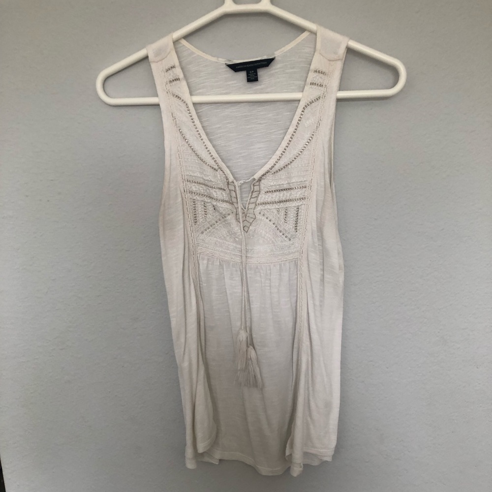 American Eagle tank top with detailings